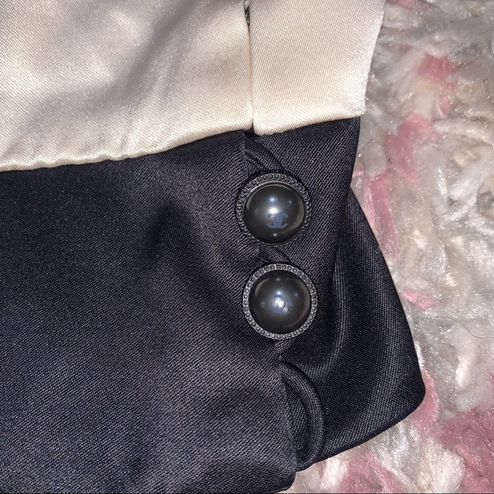 CHANEL silk blouse - Picture 2 of 9